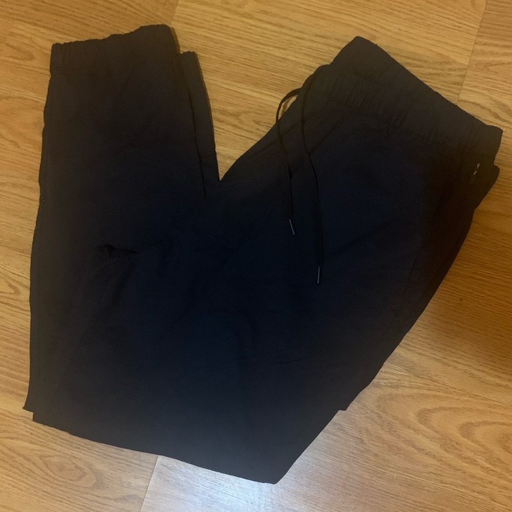 Old navy men’s khaki joggers size xl